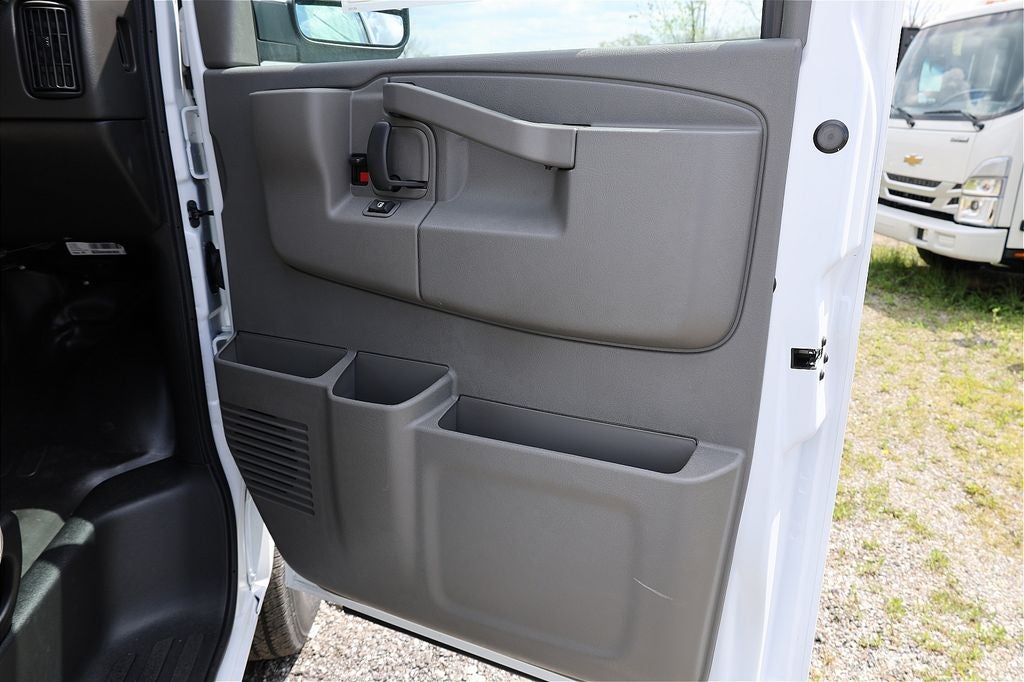 2026 Chevrolet Express 2500 Work Van Cargo