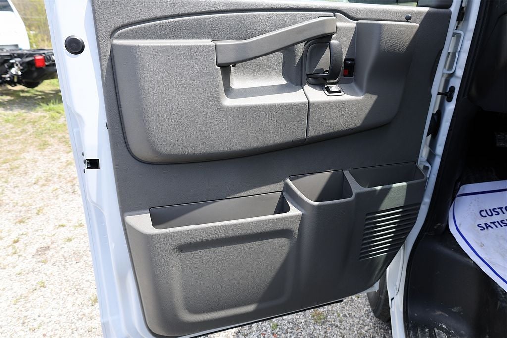 2026 Chevrolet Express 2500 Work Van Cargo