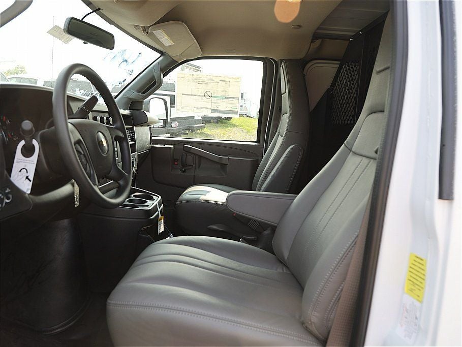 2025 Chevrolet Express 2500 Work Van Cargo