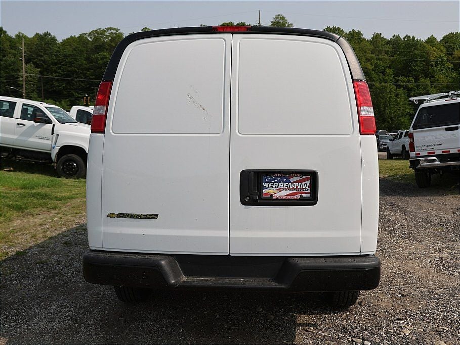 2025 Chevrolet Express 2500 Work Van Cargo