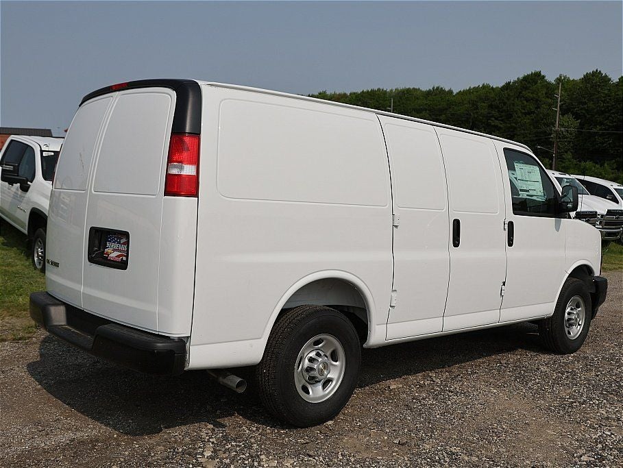 2025 Chevrolet Express 2500 Work Van Cargo