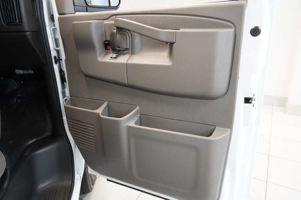 2026 Chevrolet Express 2500 Work Van Cargo