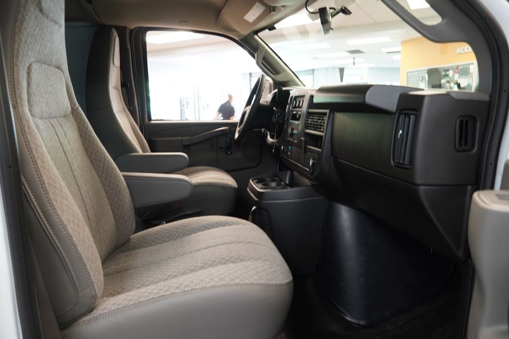 2026 Chevrolet Express 2500 Work Van Cargo