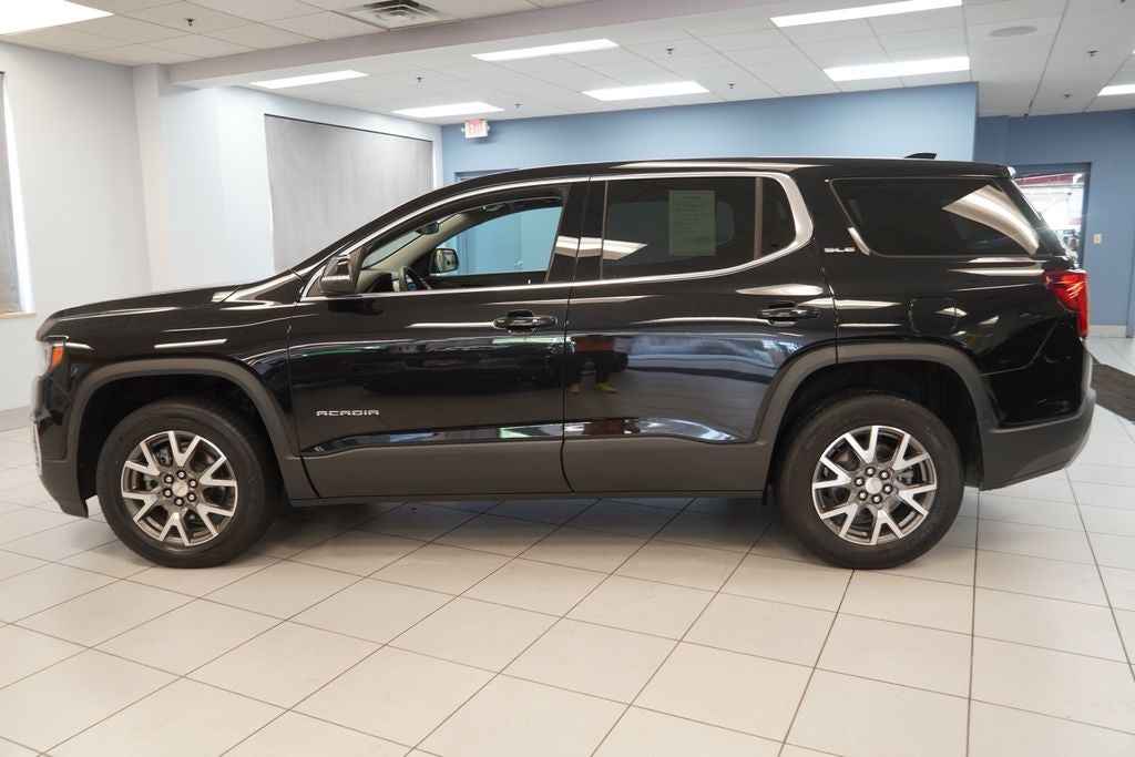 2022 GMC Acadia SLE