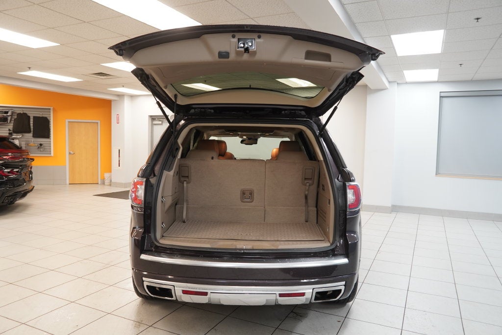 2016 GMC Acadia Denali ( AWD )