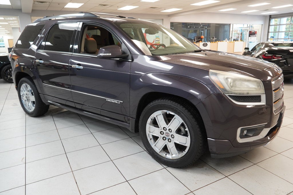 2016 GMC Acadia Denali ( AWD )