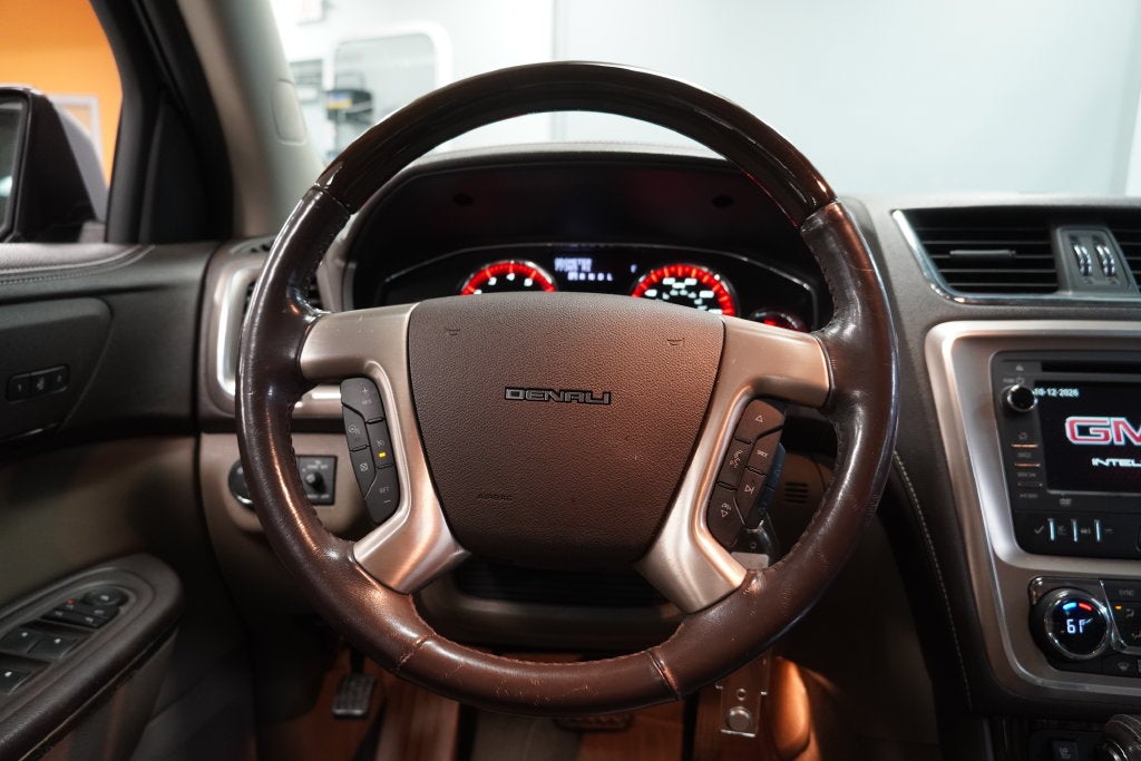 2016 GMC Acadia Denali ( AWD )