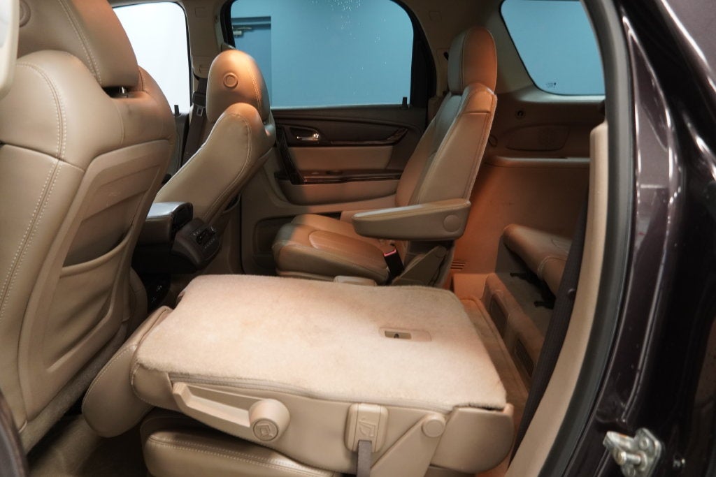 2016 GMC Acadia Denali ( AWD )