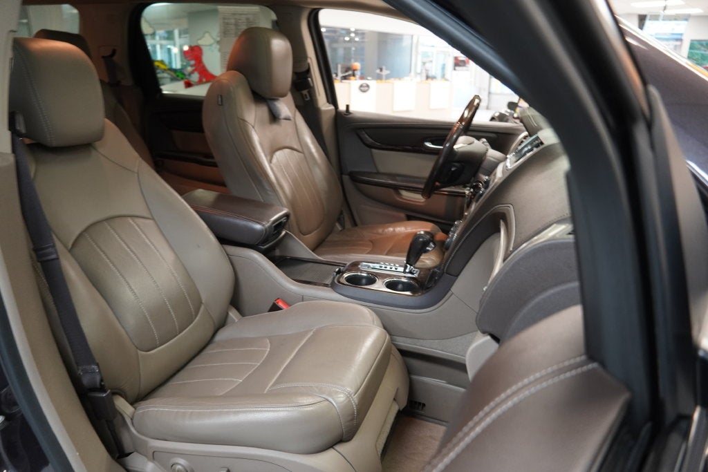 2016 GMC Acadia Denali ( AWD )