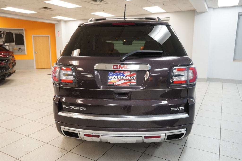 2016 GMC Acadia Denali ( AWD )