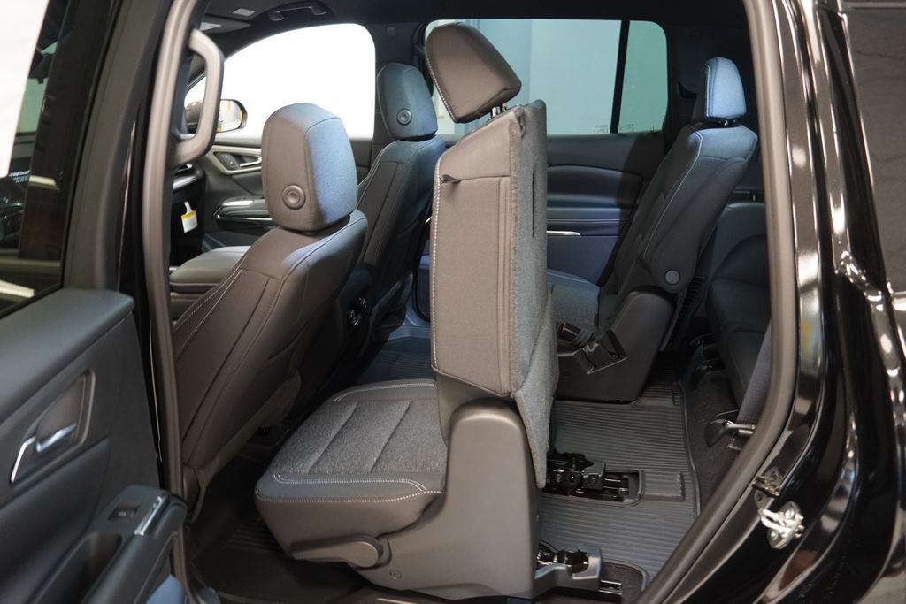 2027 Chevrolet Traverse LT 1LT