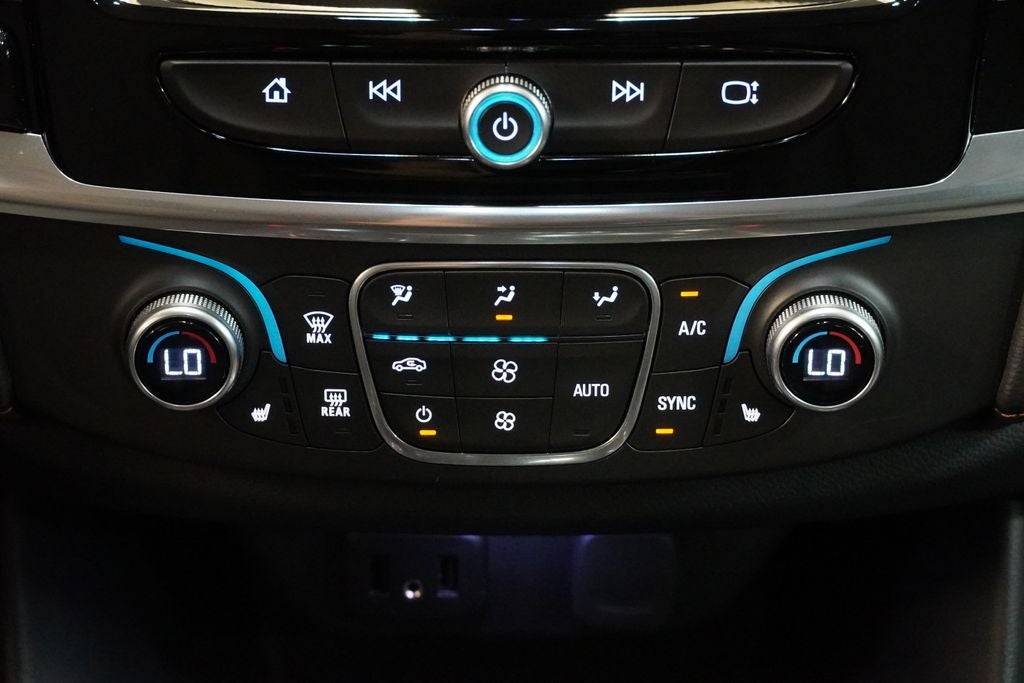 2018 Chevrolet Traverse LT Cloth w/1LT