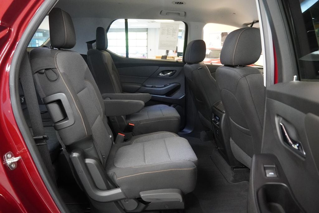 2018 Chevrolet Traverse LT Cloth w/1LT