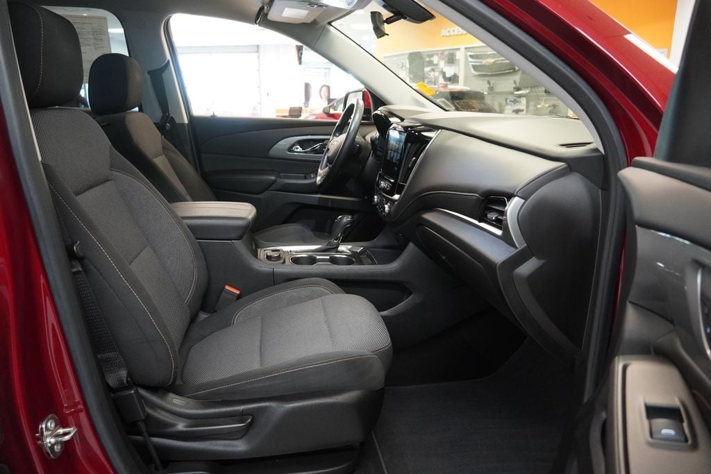 2018 Chevrolet Traverse LT Cloth w/1LT