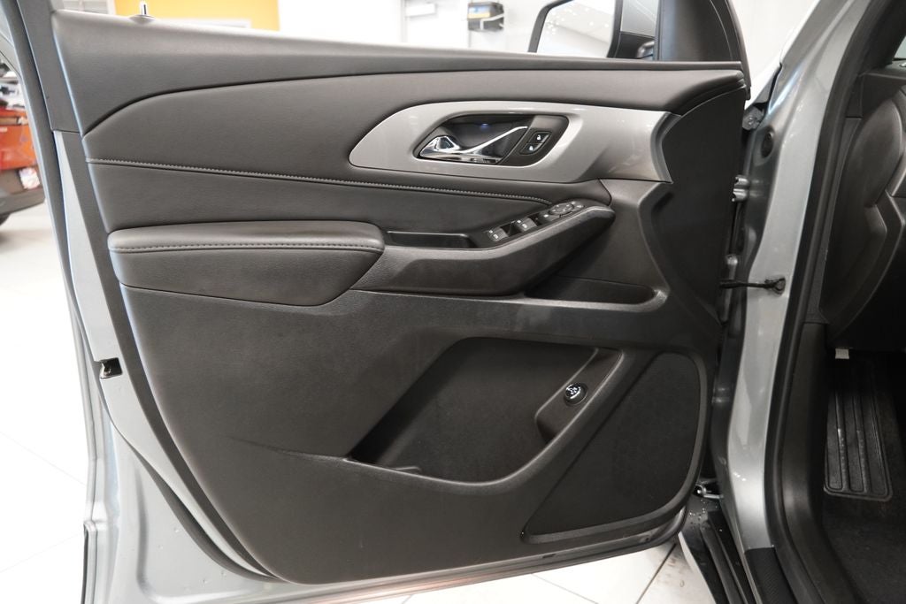 2024 Chevrolet Traverse Limited LT Cloth AWD