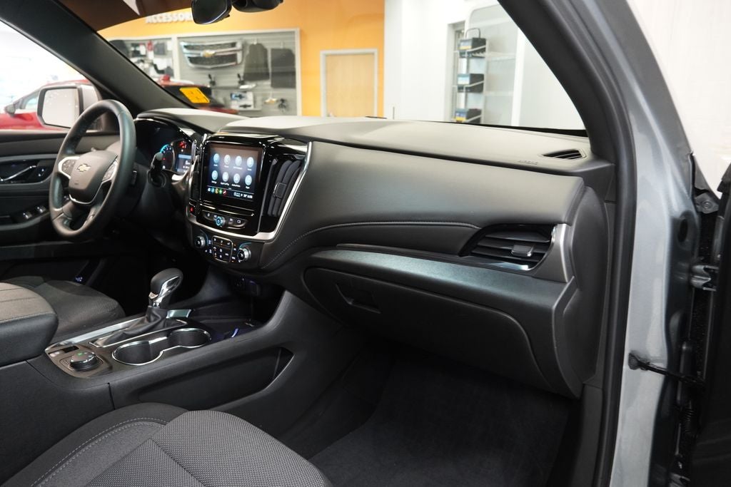 2024 Chevrolet Traverse Limited LT Cloth AWD
