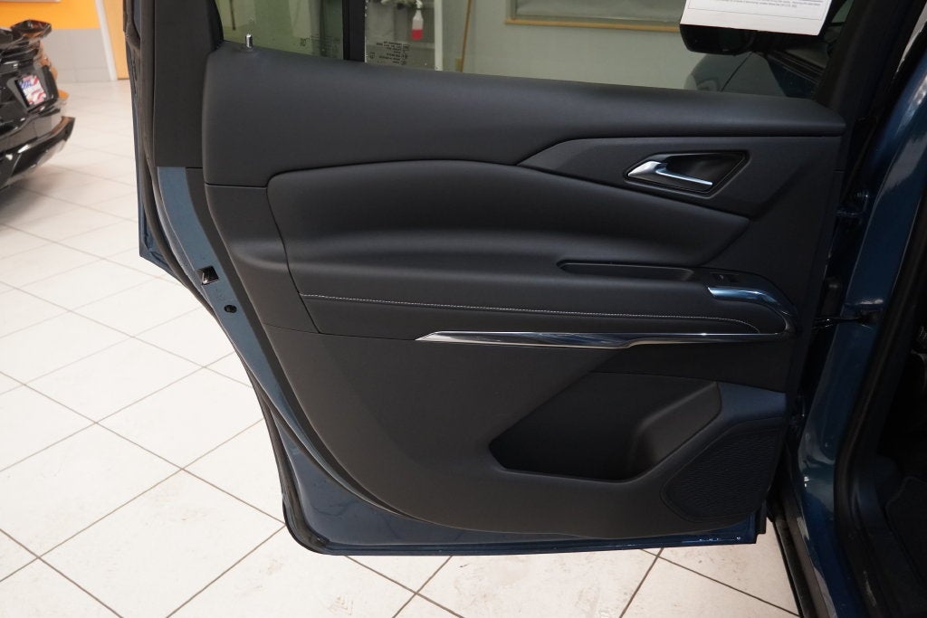 2024 Chevrolet Traverse LS (AWD)