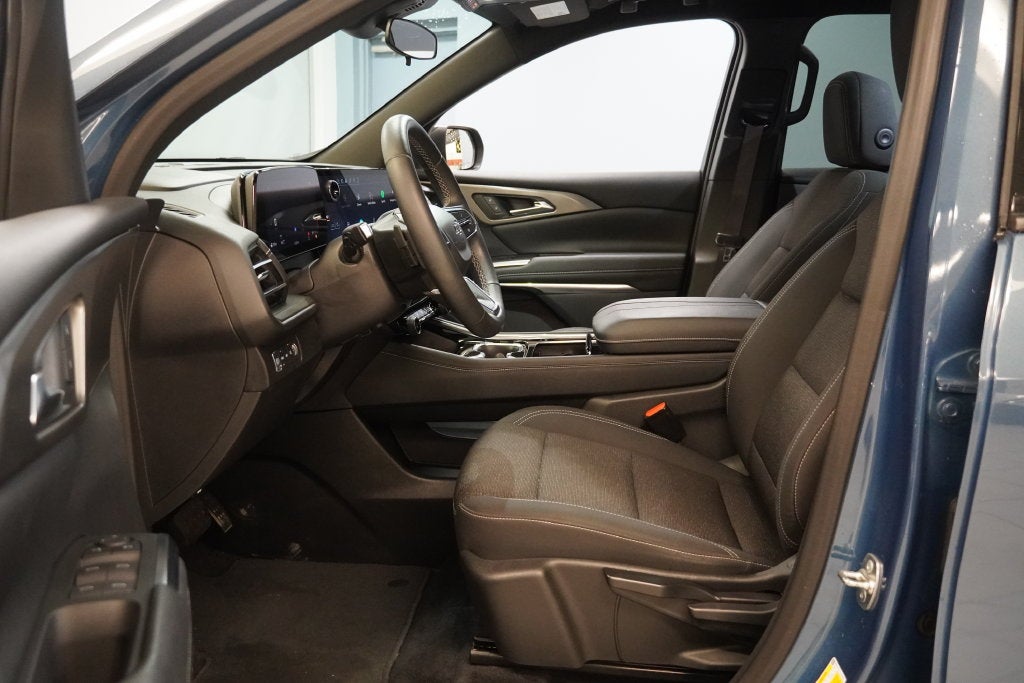 2024 Chevrolet Traverse LS (AWD)
