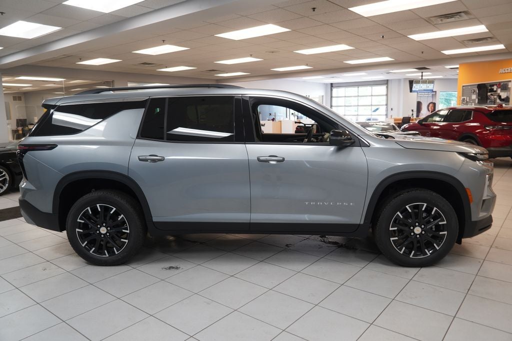 2026 Chevrolet Traverse LT 2LT