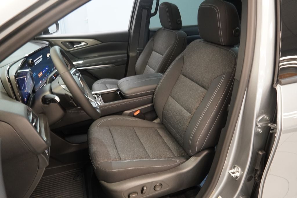 2026 Chevrolet Traverse LT 2LT