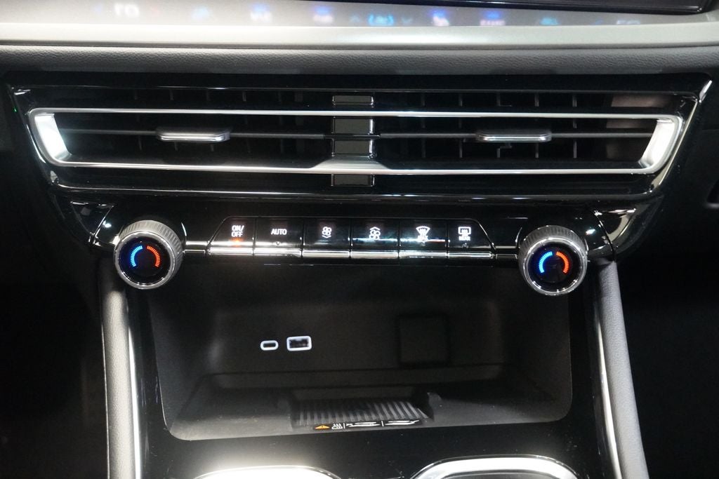 2027 Chevrolet Traverse LT 2LT