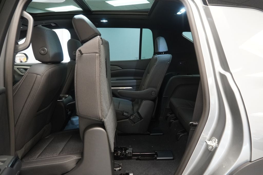 2027 Chevrolet Traverse LT 2LT