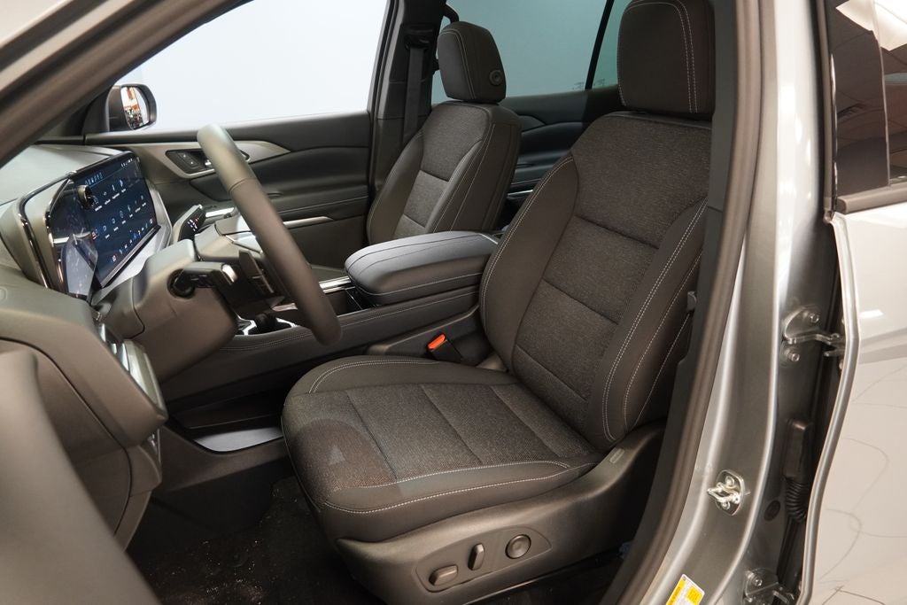 2027 Chevrolet Traverse LT 2LT