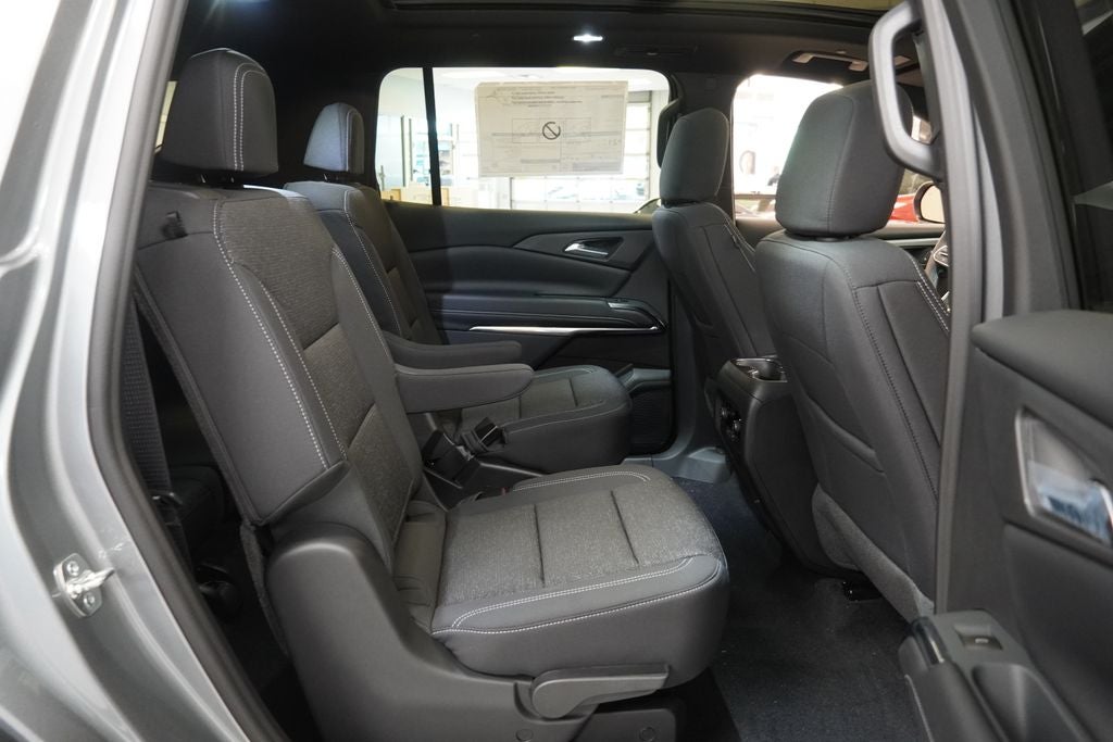2027 Chevrolet Traverse LT 2LT