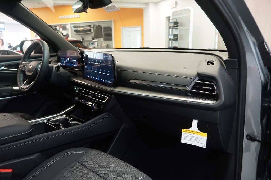2027 Chevrolet Traverse LT 2LT