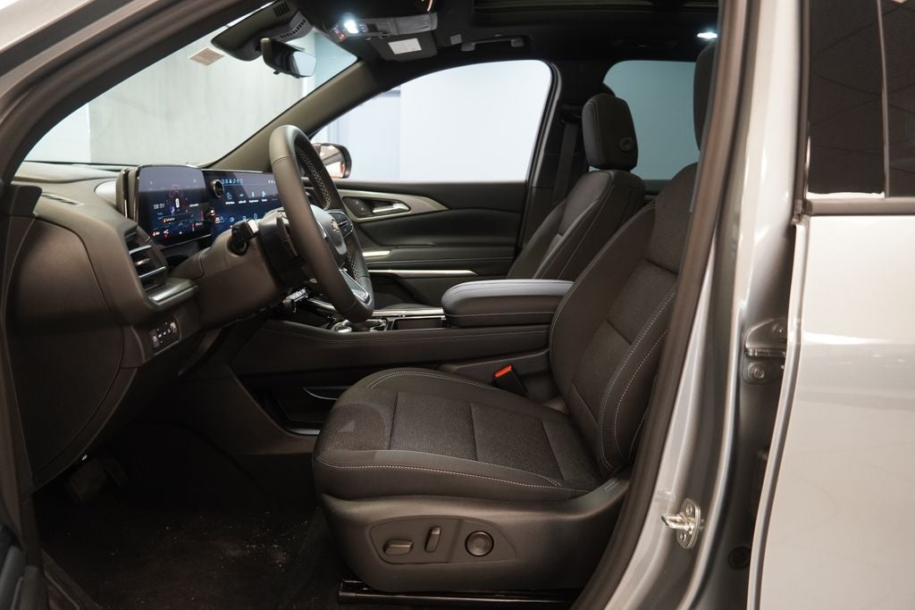 2027 Chevrolet Traverse LT 2LT