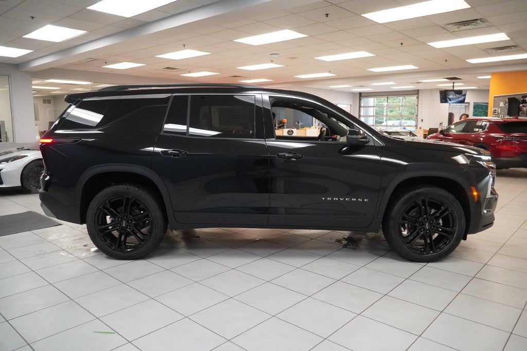 2027 Chevrolet Traverse LT 2LT