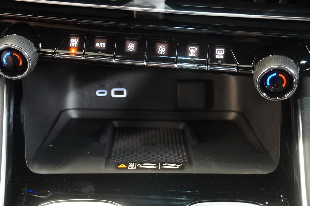2027 Chevrolet Traverse LT 2LT