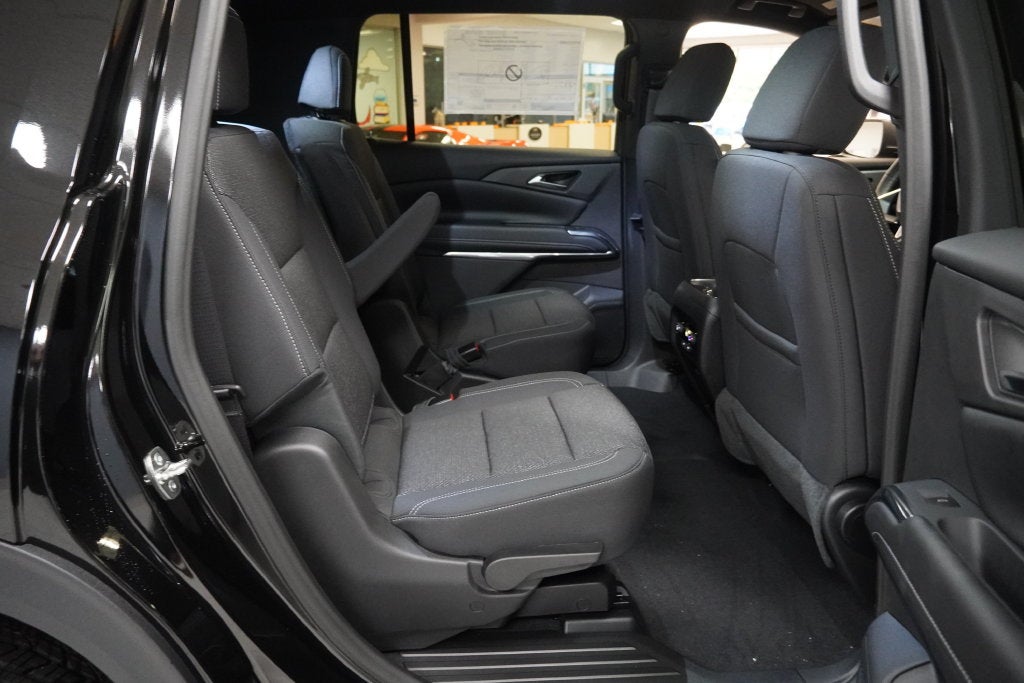 2027 Chevrolet Traverse LT 2LT