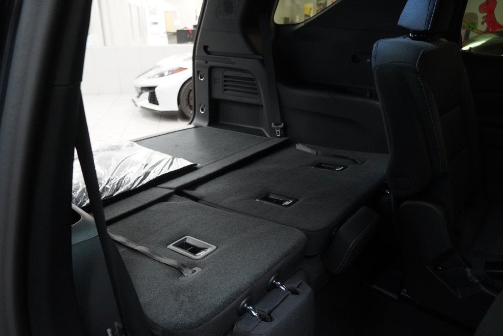 2027 Chevrolet Traverse LT 2LT