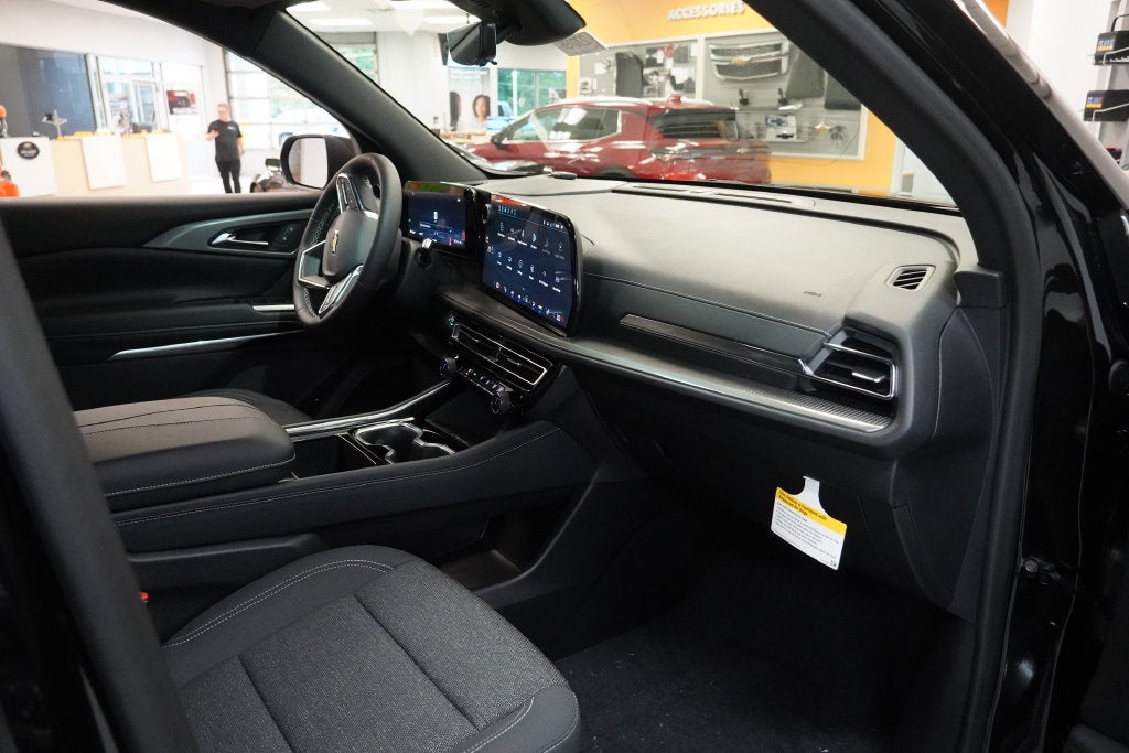 2027 Chevrolet Traverse LT 2LT