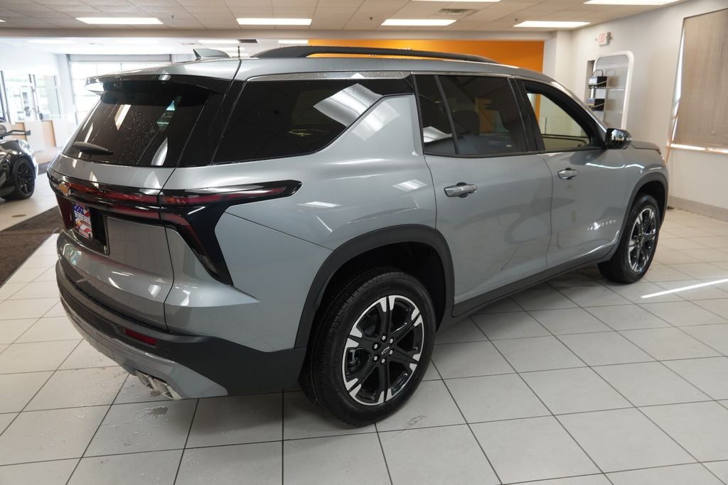 2027 Chevrolet Traverse LT 2LT