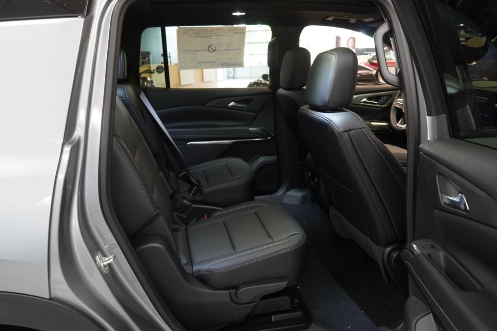 2027 Chevrolet Traverse LT 2LT