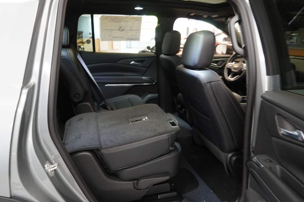 2027 Chevrolet Traverse LT 2LT
