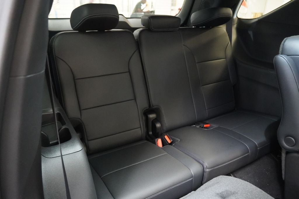 2027 Chevrolet Traverse LT 2LT