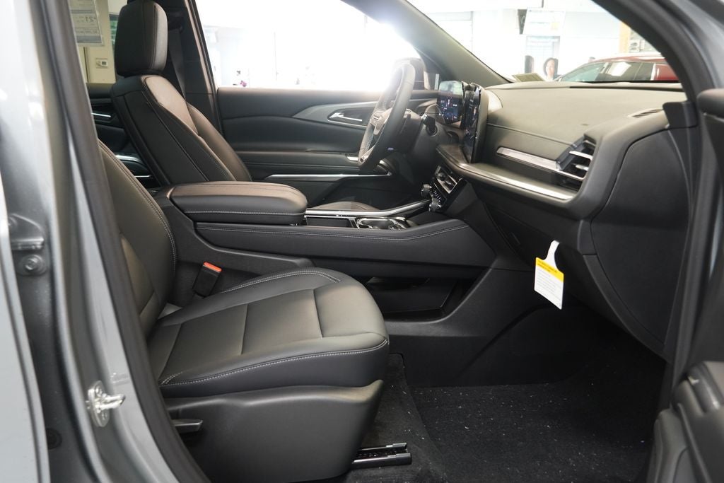 2027 Chevrolet Traverse LT 2LT