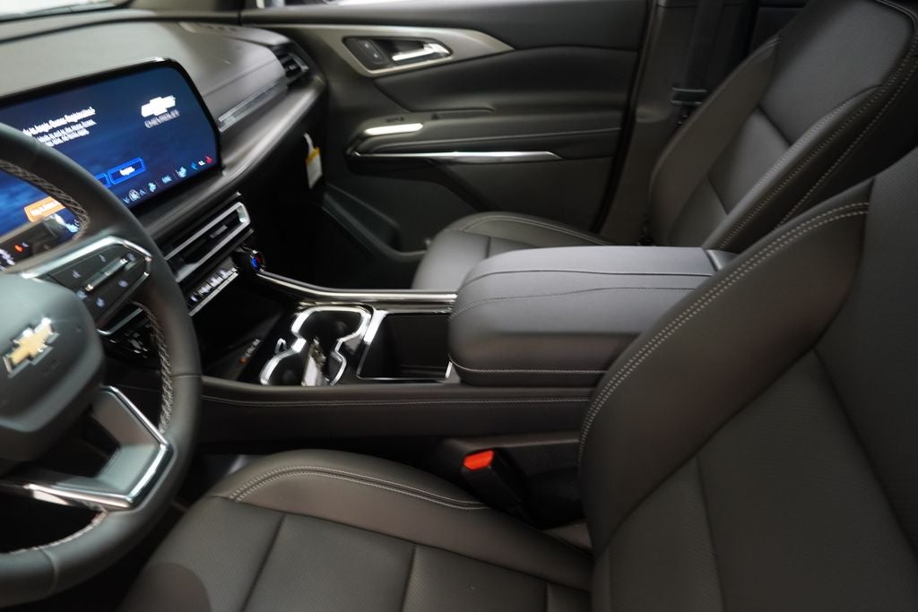 2027 Chevrolet Traverse LT 2LT