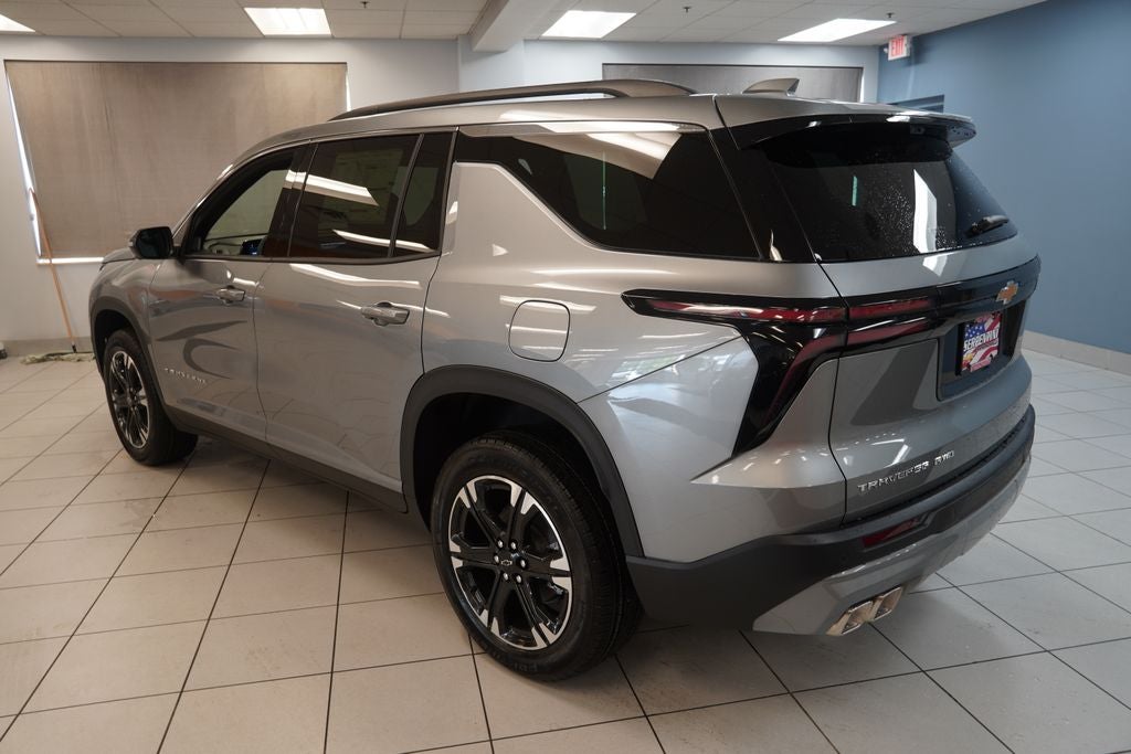2027 Chevrolet Traverse LT 2LT