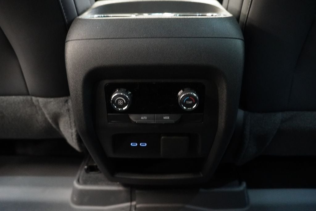 2026 Chevrolet Traverse LT 2LT