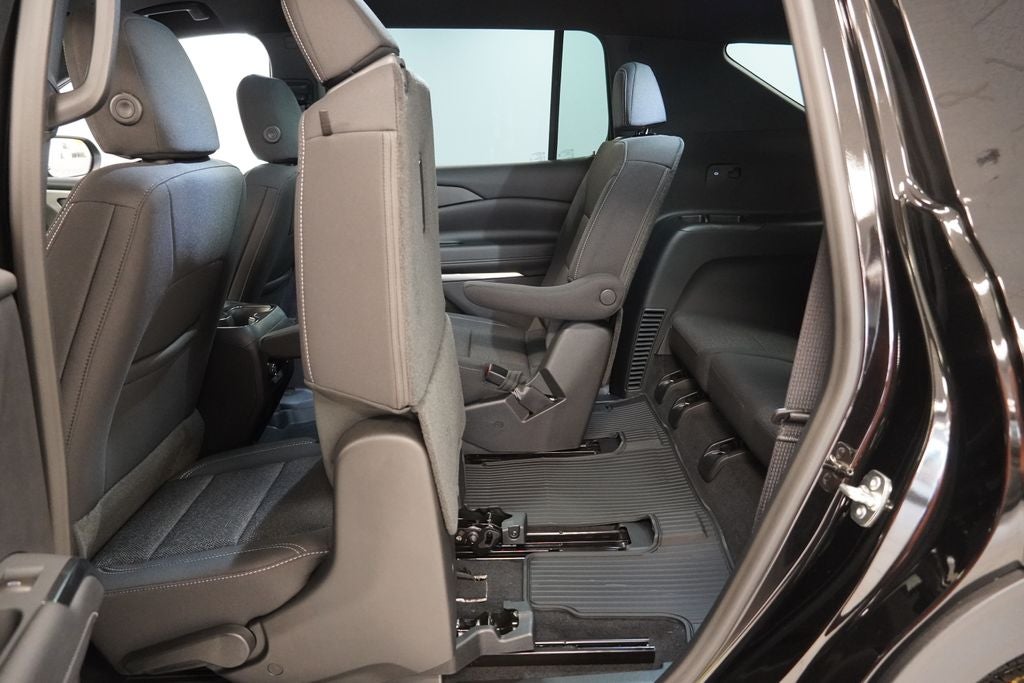 2026 Chevrolet Traverse LT 2LT