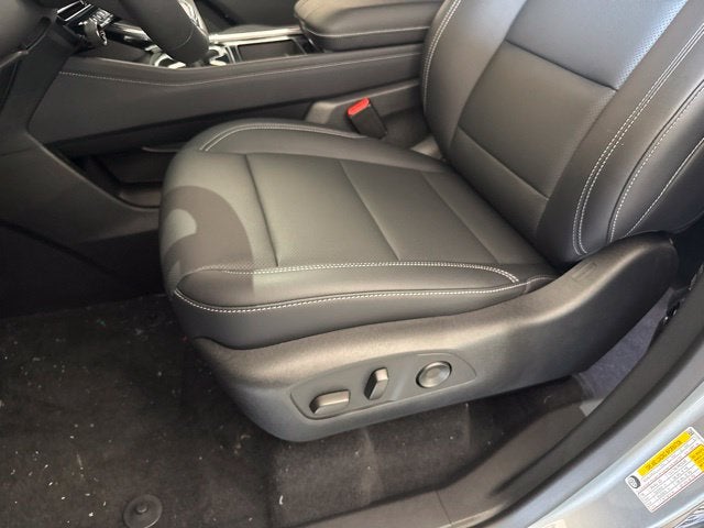2027 Chevrolet Traverse LT 2LT