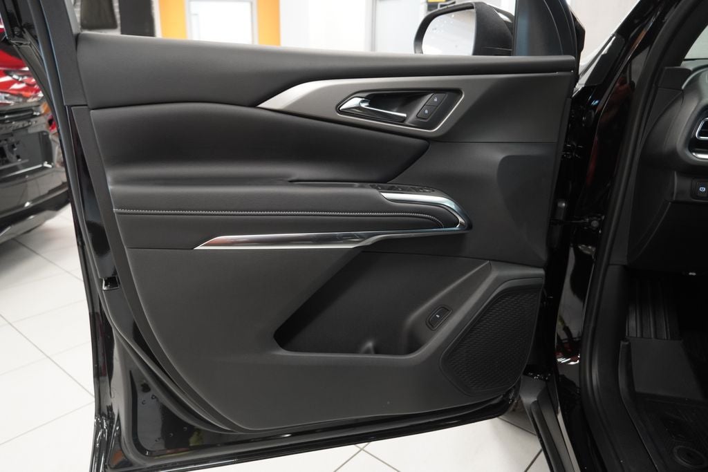 2027 Chevrolet Traverse LT 2LT