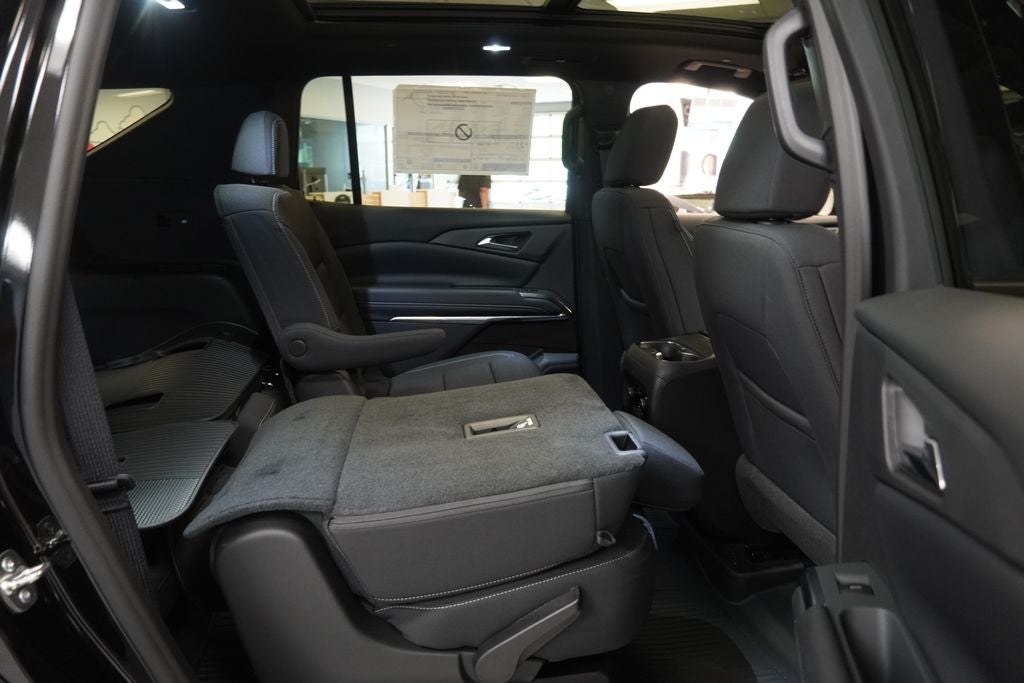 2027 Chevrolet Traverse LT 2LT