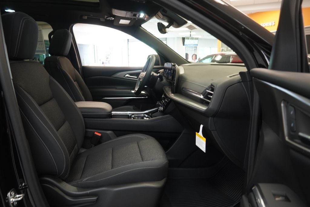 2027 Chevrolet Traverse LT 2LT
