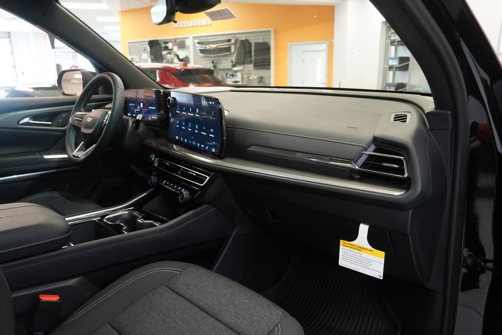 2027 Chevrolet Traverse LT 2LT