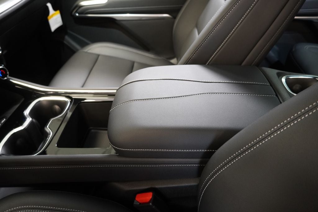 2027 Chevrolet Traverse LT 2LT